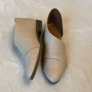 Faux Alligator Skin Flats